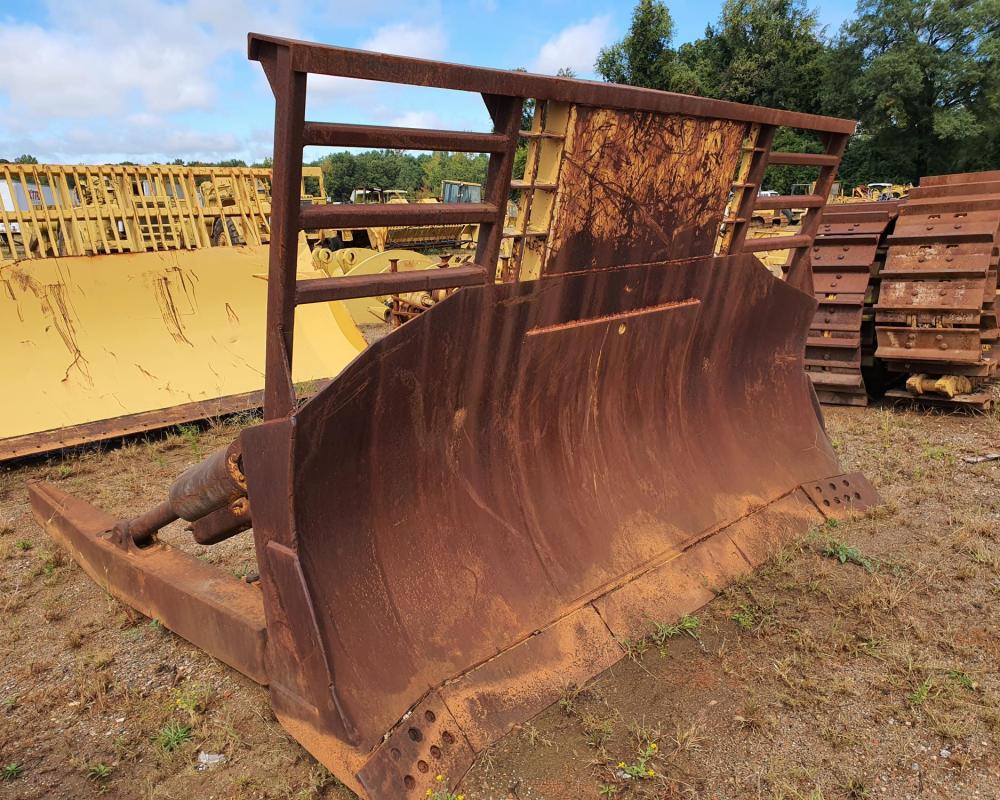CAT D7 STRAIGHT BLADE ASSEMBLY WITH PUSH GROUP Lucas Machinery